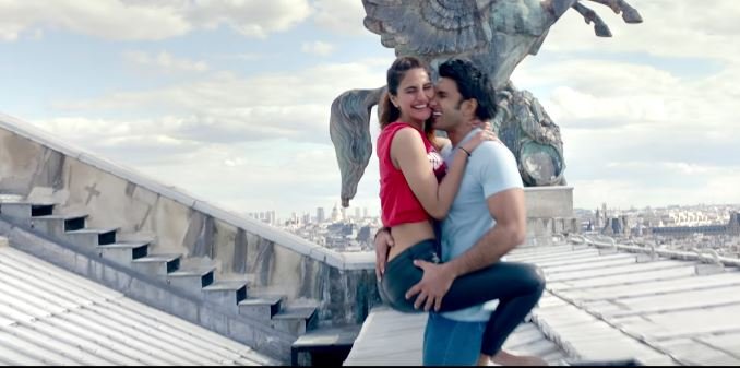 ranveer singh, vaani kapoor, ude dil befikre, ranveer vaani bold song, befikre, aditya chopra, Bollywood film, Bollywood news