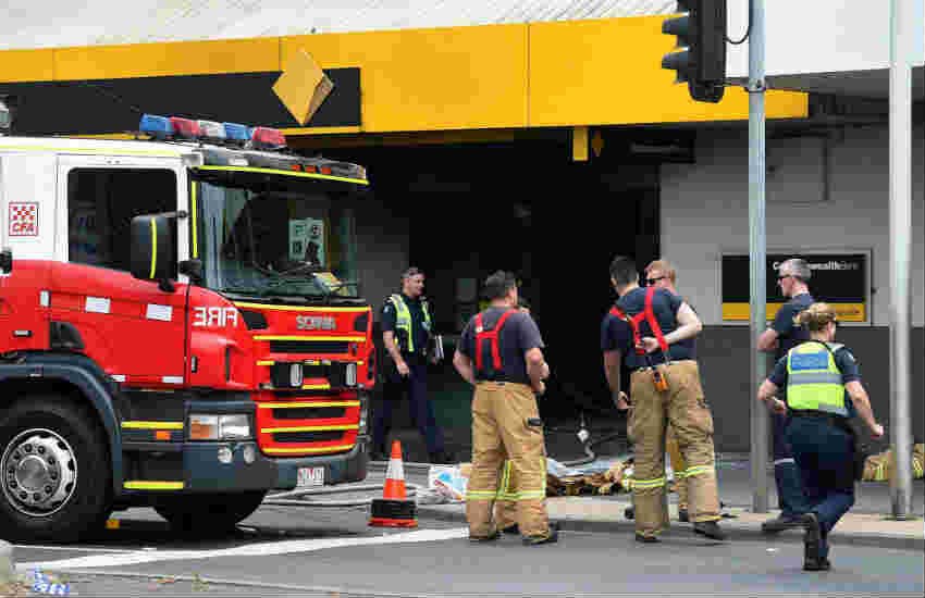 Australia, Australia bank, Australia Commonwealth bank, Australia Bank fire Australia, Australia bank, Australia Commonwealth bank, Australia Bank fire
