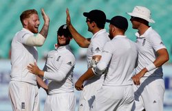 भारत बनाम इंग्लैंड, पहला टेस्ट, तीसरा दिन, STUMP: चेतेश्वर पुजारा और मुरली विजय की सेंचुरी, भारत का स्कोर 319/4