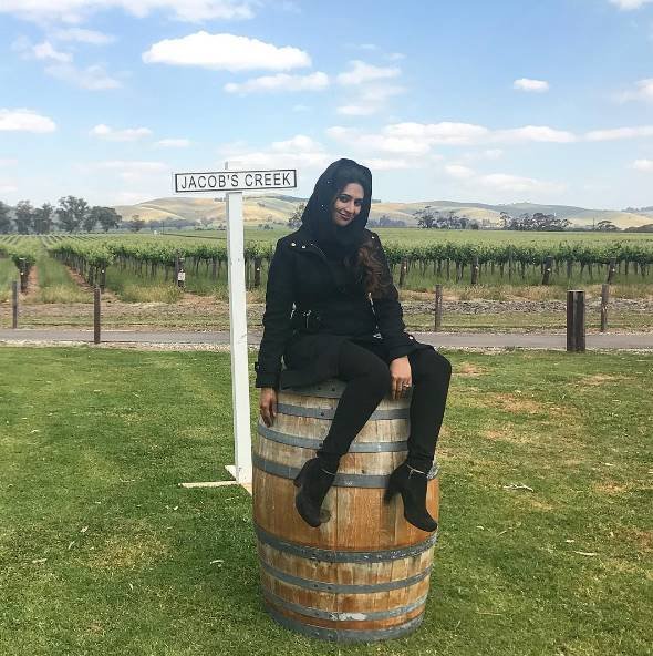 рджрд░рдЕрд╕рд▓ рд╢реЛ рдореЗрдВ рд▓реАрдк рдЖрдиреЗ рд╡рд╛рд▓реЗ рд╣реИрдВред рдХреБрдЫ рдирдП рдЯреНрд╡рд┐рд╕реНрдЯ рдЖрдиреЗ рд╡рд╛рд▓реЗ рд╣реИрдВред рдЗрд╕рд▓рд┐рдП рд╢реВрдЯрд┐рдВрдЧ рдСрд╕реНрдЯреНрд░реЗрд▓рд┐рдпрд╛ рдореЗрдВ рд╣реЛ рд░рд╣реА рд╣реИред