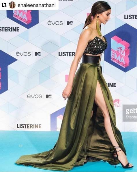 धोबी घाट के बारे में बात करते हुए डायरेक्टर हनी त्रेहान ने बताया, यह एक भारतीय कहानी है। इसकी शूटिंग मुंबई, दिल्ली, उत्तर प्रदेश के कुछ हिस्सों, राजस्थान और कश्मीर में की जाएगी।