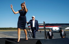 Melania Trump, Donald Trump, Melania Donald, Melani Trump Nude Photos, US Election Results, US President Elections 2016, US Elections 2016, America Polls 2016, Hillary Clinton, Donald Trump Wife, POTUS, Trump Sex Scandal, World, Politics, Modelling, Jansatta
