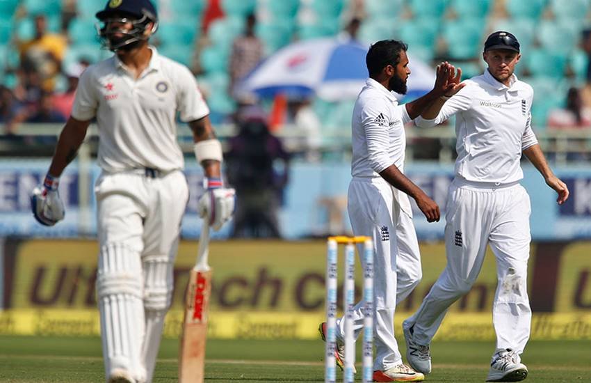 विराट कोहली और जो रूट के टेस्ट करियर पर नज़र डालें तो रूट का प्रदर्शन विराट से बेहतर रहा है।(Photo: AP) विराट कोहली और जो रूट के टेस्ट करियर पर नज़र डालें तो रूट का प्रदर्शन विराट से बेहतर रहा है।(Photo: AP)