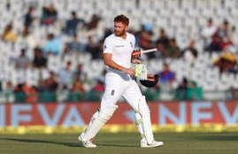 Jonny Bairstow, AB De Villiers, Alastair Cook, Virat Kohli, Joe Root, Andrew Flower, Jonny Bairstow in 2016, Jonny Bairstow Hits 10 fifty plus Scores in 2016, Jonny Bairstow Scores 1300 plus Runs in 2016, England Wicketkeeper Jonny Bairstow