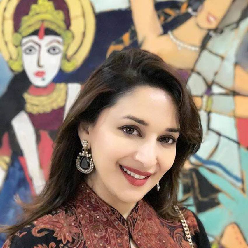 4 साल पहले उन्हें कैंसर की शिकायत बताई गई थी। लेकिन वह अपनी जिंदगी की जंग में कामयाब हो गईं।