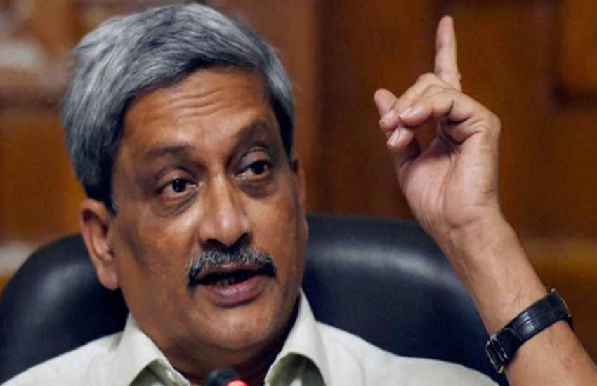 रक्षा मंत्री मनोहर पर्रिकर। PTI Photo by Subhav Shukla/file