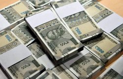 अपना अपना मोर्चा