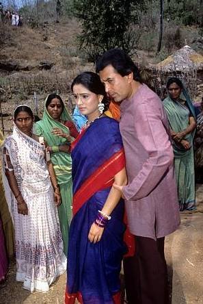 पद्मिनी राजेश खन्ना की बड़ी फैन हैं। एक इंटरव्यू में उन्होंने बताया, मेरी मां एयर इंडिया में एयर होस्टेस थीं तो जब भी राजेश खन्ना शूटिंग के लिए कहीं जाते या आते तो मम्मी मुझे बता देती थीं और मैं राजेश खन्ना को देखने एयरपोर्ट आती थी।