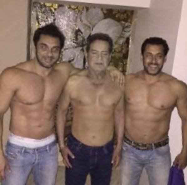 फादर्स डे पर सलमान ने यह पुरानी तस्वीर शेयर कर अपनी यादें ताजा की थीं।