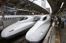 Shinkansen, pm modi in Shinkansen, modi in Shinkansen train