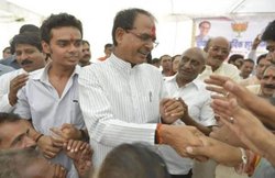 वर्षो तक जेल में बंद रहकर बिरयानी खाते हैं आंतकवाद के आरोपी, फास्ट ट्रैक कोर्ट की है जरूरत: शिवराज चौहान