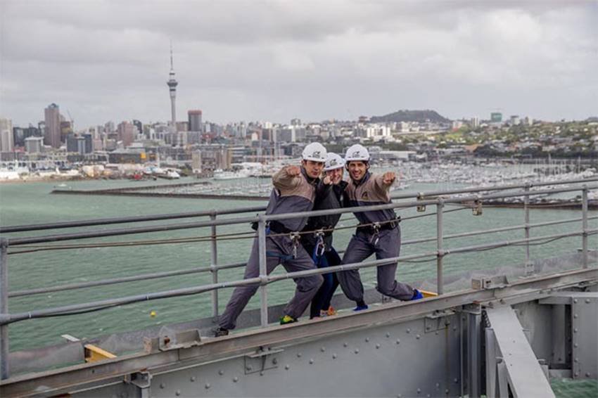 Sidharth Malhotra, Sidharth Malhotra holiday, Sidharth Malhotra holiday pics, Sidharth Malhotra photos, sidharth malhotra new zealand, Sidharth Malhotra pics, Sidharth Malhotra news, Sidharth Malhotra movie, sidharth malhotra new zealand trip, sidharth malhotra new zealand pics, sidharth malhotra new zealand tour, Bollywood News in Hindi, Entertainment news