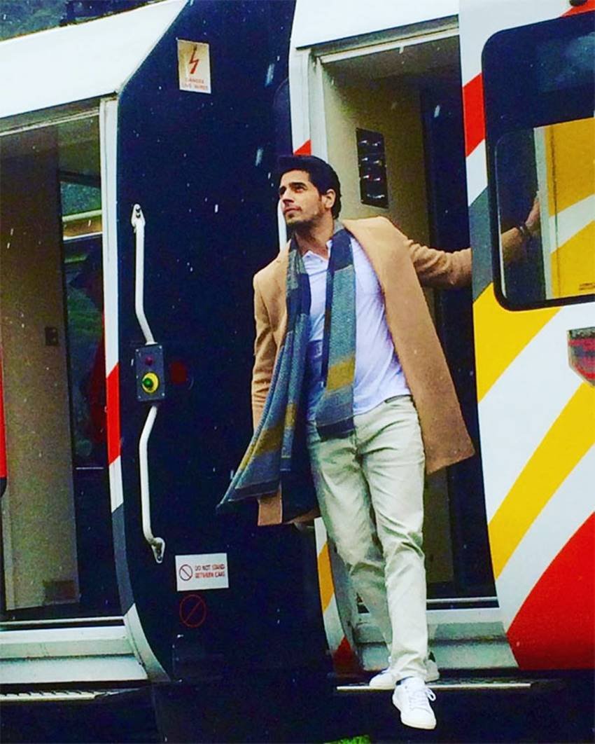 Sidharth Malhotra, Sidharth Malhotra holiday, Sidharth Malhotra holiday pics, Sidharth Malhotra photos, sidharth malhotra new zealand, Sidharth Malhotra pics, Sidharth Malhotra news, Sidharth Malhotra movie, sidharth malhotra new zealand trip, sidharth malhotra new zealand pics, sidharth malhotra new zealand tour, Bollywood News in Hindi, Entertainment news