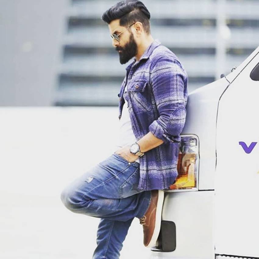 amitabh bachchan, sridevi, rekha, milind soman, tabu, rahul khanna