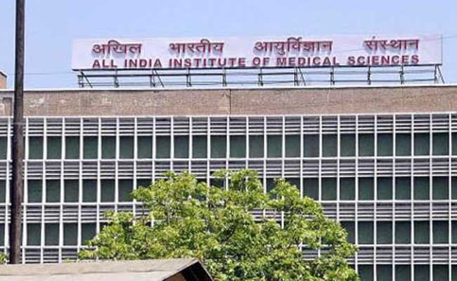 AIIMS को कैट का नोटिस AIIMS को कैट का नोटिस