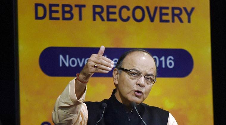 Gurugram: Union Minister for Finance and Corporate Affairs, Arun Jaitley addresses a seminar on Debt Recovery at SBI Academy in Gurugram on Saturday. PTI Photo by Manvender Vashist(PTI11_5_2016_000074B)