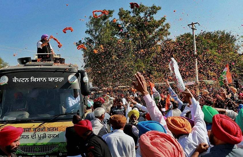 आज संगरूर में अपनी पार्टी का प्रचार करते हुए कप्टान अमरिंदर सिंह। (Source: PTI)