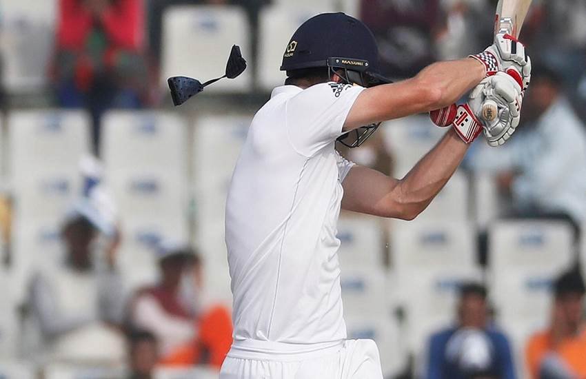 mohammed shami, mohali test, india vs england, shami bouncer, chris woakes, shami bouncer hit woakes, indian cricket team, ind vs eng, cricket news