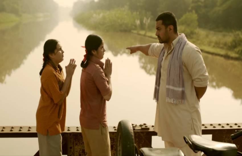 दंगल का पहला गाना: रिलीज हुआ ‘बापू तू सेहत के लिए हानिकारक है’, मजेदार हैं गाने के बोल