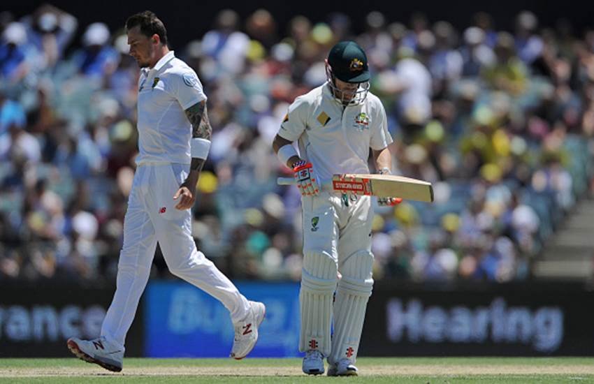 David Warner, steve smith, Australia vs South Africa, steve smith lbw , Australia vs South Africa test match, Australia v South Africa score, aus vs sa 1st test, steve smith australia, steve smith lbw decision, Australia vs South Africa Test, Aleem Dar, Steve Smith controversial LBW, shane warne, aus vs sa match commentators, Australia v South Africa 1st test highlights, sports news, cricket news in hindi