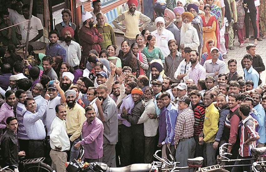 demonetisation, demonetisation stress, demonetisation effect, note ban, cash crunch, cash crisis, atm line, bank queue, cash flow, demonetisation problems, india news demonetisation, demonetisation stress, demonetisation effect, note ban, cash crunch, cash crisis, atm line, bank queue, cash flow, demonetisation problems, india news