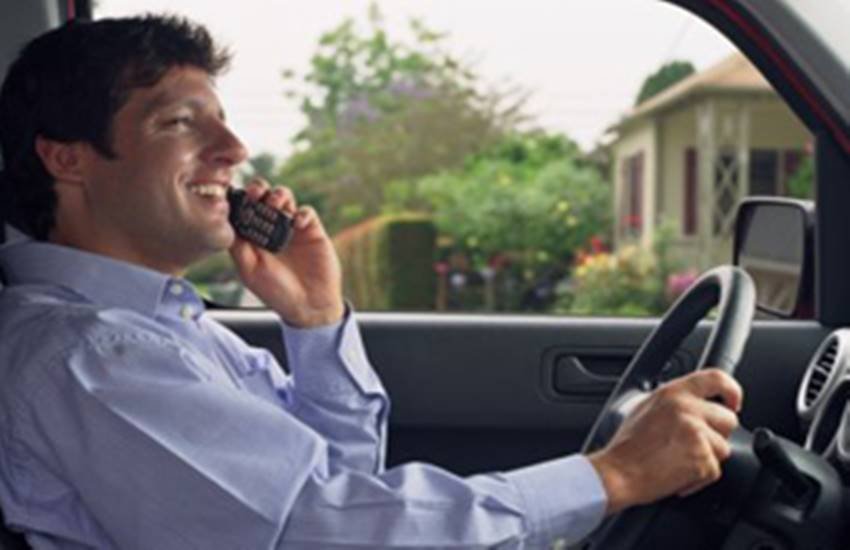 ear, smartphone and year, radio waves, damage to brain, appolo mediacal team ear, smartphone and year, radio waves, damage to brain, appolo mediacal team