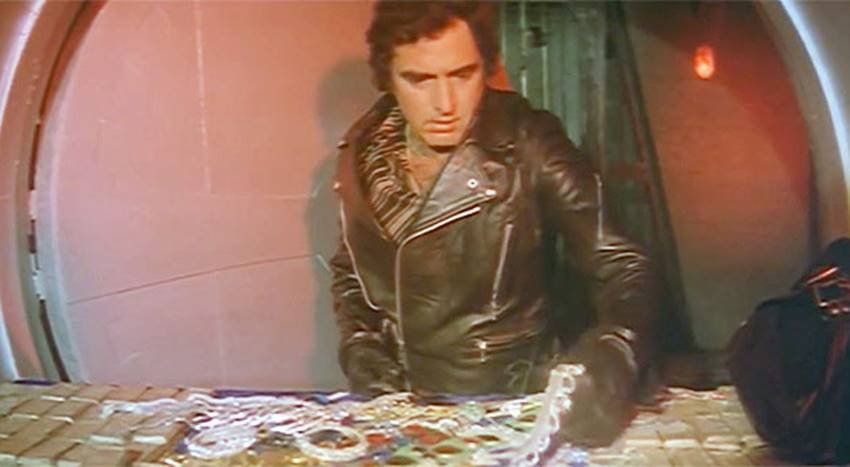 demonetization, demonetization news, demonetization effects, demonetization effects on bollywood, demonetization effects on bollywood celebrities, rishi kapoor, demonetization in hindi, bollywood black money, bollywood demonetization, 500 note, 500 rupee note, 1000 note, 1000 rupee note, 500 new rupee note, black money in film industry, demonetization in India, Bollywood News, Entertainment News