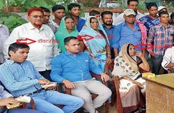 झाड़ू लगाने वाली मां के रिटायरमेंट फंक्शन में पहुंचे कलक्टर, डॉक्टर और इंजीनियर बेटे