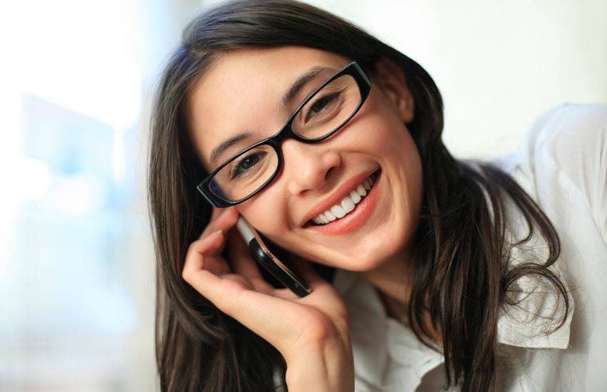 फ्रीडम प्लान के तहत ग्राहक किसी भी नेटवर्क पर मात्र 25 पैसे प्रति मिनट की दर से कॉल कर सकते हैं। फ्रीडम प्लान के तहत ग्राहक किसी भी नेटवर्क पर मात्र 25 पैसे प्रति मिनट की दर से कॉल कर सकते हैं।