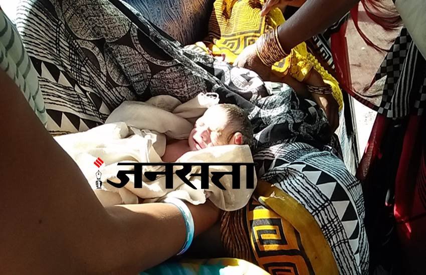 delivery in auto, chhatarpur news, janani seva, 108 service, 108 ambulance, madhya pradesh news delivery in auto, chhatarpur news, janani seva, 108 service, 108 ambulance, madhya pradesh news