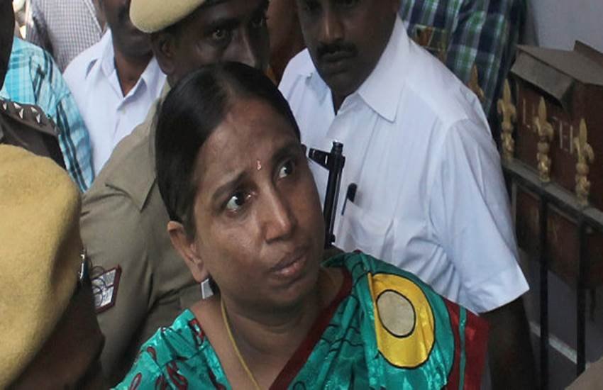 nalini sriharan, priyanka gandhi vadra, rajiv gandhi, rajiv gandhi assassin, nalini sriharan book, Rajiv Murder: Hidden Truths and Priyanka - Nalini Meeting, jansatta, नलिनी श्रीहरन, प्रियंका गांधी