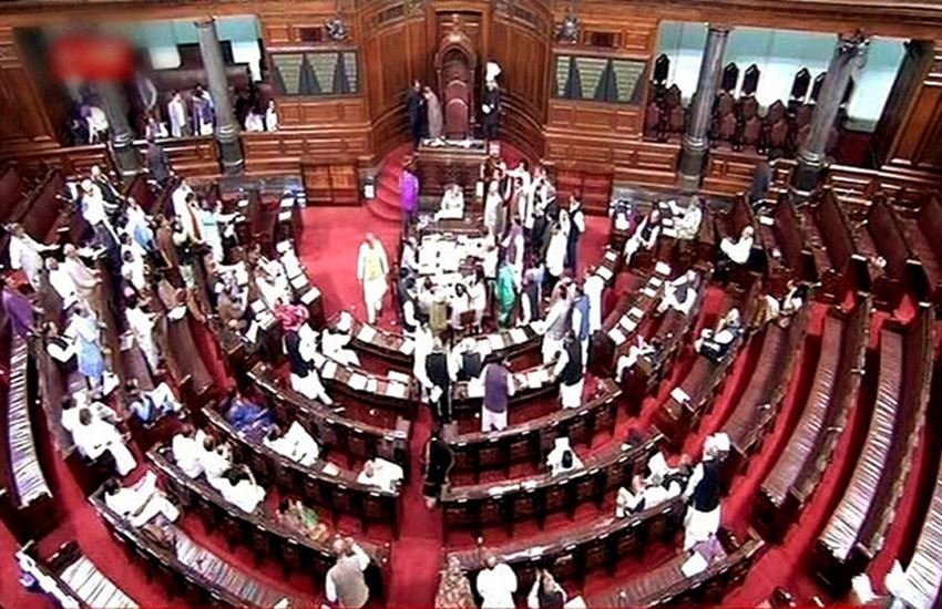 बुधवार को राज्यसभा में हंगामा करते विपक्षी दल। (Photo: PTI) बुधवार को राज्यसभा में हंगामा करते विपक्षी दल। (Photo: PTI)