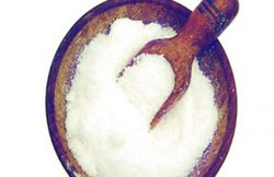 ज्यादा नमक खाने से वजन पर पड़ता है असर, जानिए- कितना नमक है जरुरी