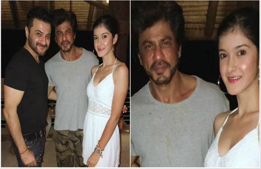 शाहरुख खान ने अलीबाग वाले घर पर रखी पार्टी, देखें बर्थडे बॉय किंग खान की Party Pics