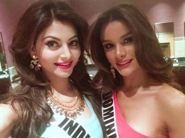 रौतेला को साल 2015 में मिस डीवा के खिताब से नवाजा गया था। इसके बाद उन्होंने मिस यूनिवर्स 2015 में भारत को रीप्रेजेंट किया था।