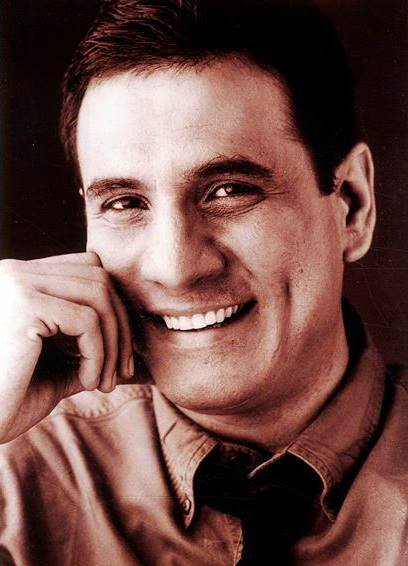 बमन ईरानी ने वेटर के तौर पर शुरुआत की फिर अपने पिता का काम संभाला इसके बाद फोटोग्राफर बने और 44 साल की उम्र में बॉलीवुड में एंट्री ली।