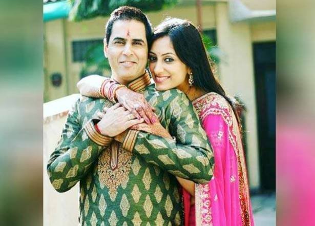 अमिताभ बच्चन के साथ बागबां और संघर्ष जैसी बॉलीवुड में काम कर चुके अमन ने साल 2015 में अचानक वंदना लालवानी से सगाई करके सभी को चौंका दिया था।