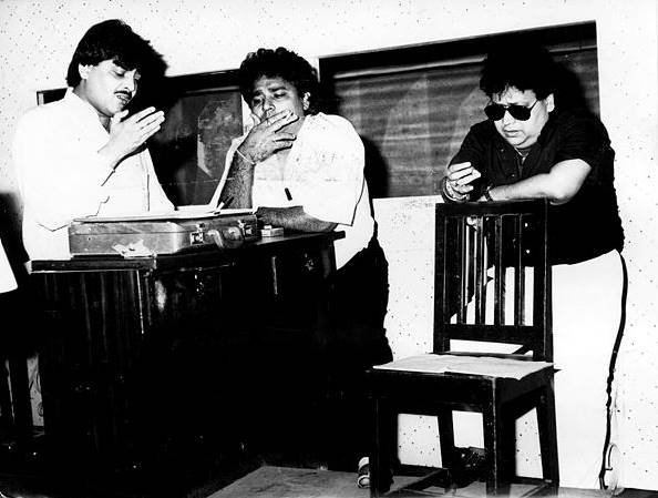 उदित नारायण ने 34 भाषाओं में करीब 25 हजार से ज्यादा गाने गाए हैं।