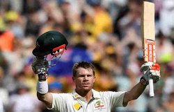 AUS vs PAK दूसरा टैस्ट: तीसरे दिन वॉर्नर के शतक से ऑस्ट्रेलिया मजबूत, पाकिस्तान 9/443