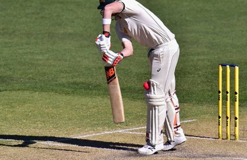 Leg Before Out, Lbw Out in Test Cricket, Ten Thousand Batsman Got Lbw out in test Matches, Hashim Amla Becomes 10k Player To out Lbw, Lbw Out in Test Matches, Ten thousand Lbw Out in Test Matches, George Elliot, Nat Thomson, Test Cricket History, Types of Getting Out in Cricket , Nuwan Pradeep, RSA vs SL, Port Elizabeth