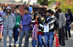 महाराष्ट्र 12वीं बोर्ड परीक्षा: बोर्ड ने किया टाइम टेबल में बदलाव, यहां देखें- अपडेटेट टाइम टेबल