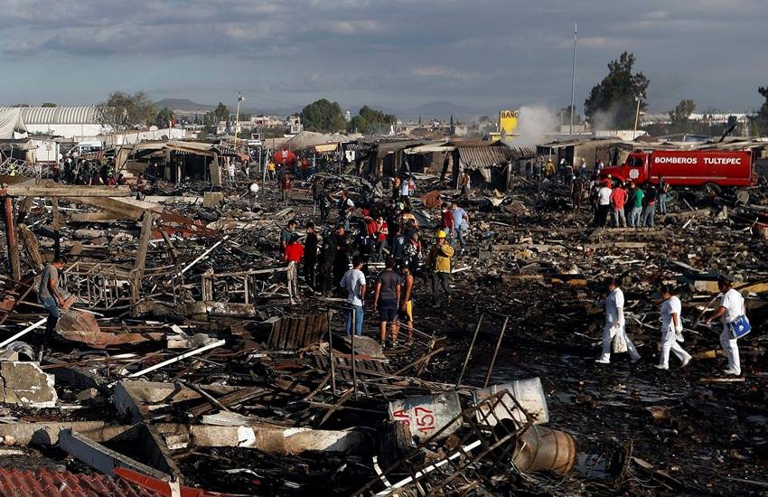 mexico Suicide Blast, mexico blast news, mexico fireworks market, mexico Blat Fireworks, mexico market Blast