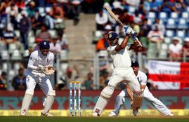 Murali Vijay, Wankhede Stadium, Murali Vijay Hits Century at Wankhede, Wankhede Pitch, Virender Sehwag At Wankhede, Sunil Gavaskar at Wankhede, Murali Vijay as An opener, Indian Openers at Wankhede