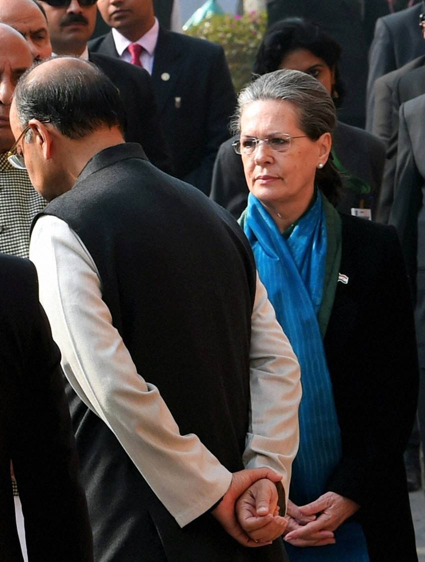 Parliament Attack, Parliament Attack 2001, Narendra Modi, Manmohan Singh, Sonia Singh, Rajnath Singh, LK Advani, Arun Jaitley, Sumitra Mahajan, Hamid Ansari, Loksabha, Rajyasabha, India, Jansatta