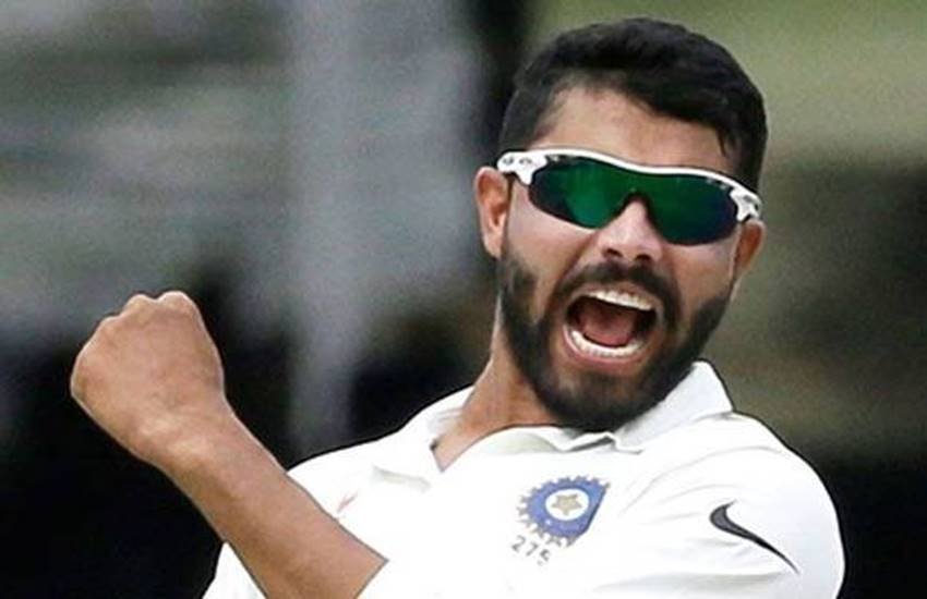भारत की तरफ से आर. अश्विन और इशांत शर्मा ने कुक को जडेजा के बाद सबसे ज्यादा चार-चार बार आउट किया है। चेन्नई में सबको अश्विन से धमाकेदार प्रदर्शन की उम्मीद थी मगर बाजी मारी जडेजा ने। उन्होंने खेल के पहले दिन इंग्लैंड के तीन अहम बल्लेबाजों को आउट किया। जडेजा ने एलिएस्टर कुक, जो रूट और जॉनी बेयरस्टॉ को आउट किया।