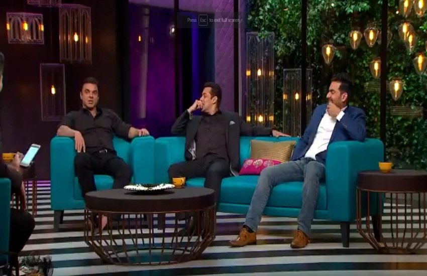 सलमान की एक्स गर्लफ्रेंड संगीता बिजलानी भी पार्टी के लिए पहुंचीं। बता दें कि संगीता सोहेल के बर्थडे पर भी खान फैमिली के साथ ही थीं।