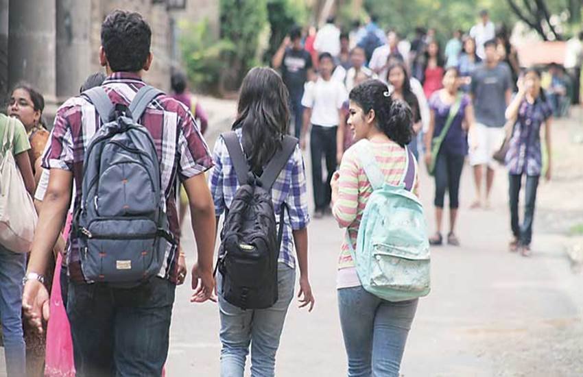 UGC, university grant commission, college admission, university admission, Degree courses admission, Original documents for admission, education news, university fees rules