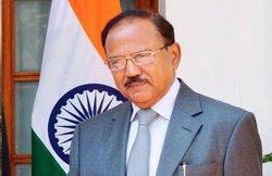 डोभाल ने ट्रंप द्वारा नामित NSA से भारत-अमेरिकी रणनीतिक संबंधों पर की चर्चा