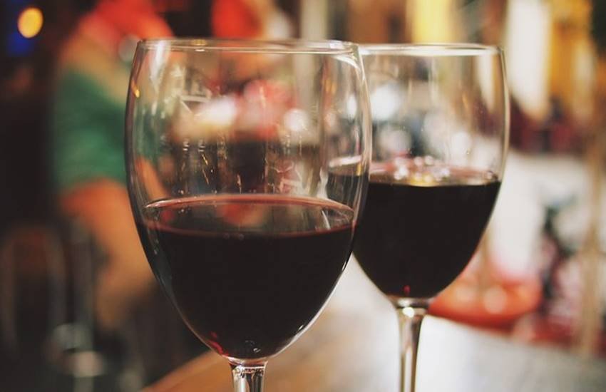 Alchohol, alchohol in winters, alchohol for warm, chills control warm in winters, winter, alchohol effect in winter, health tips, health news