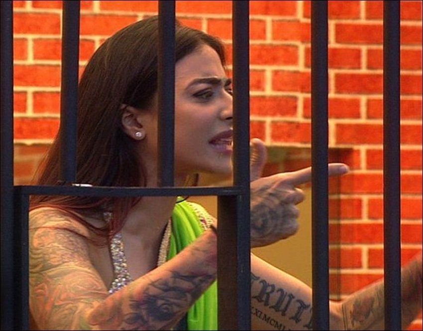 bigg boss, salman khan, monalisa